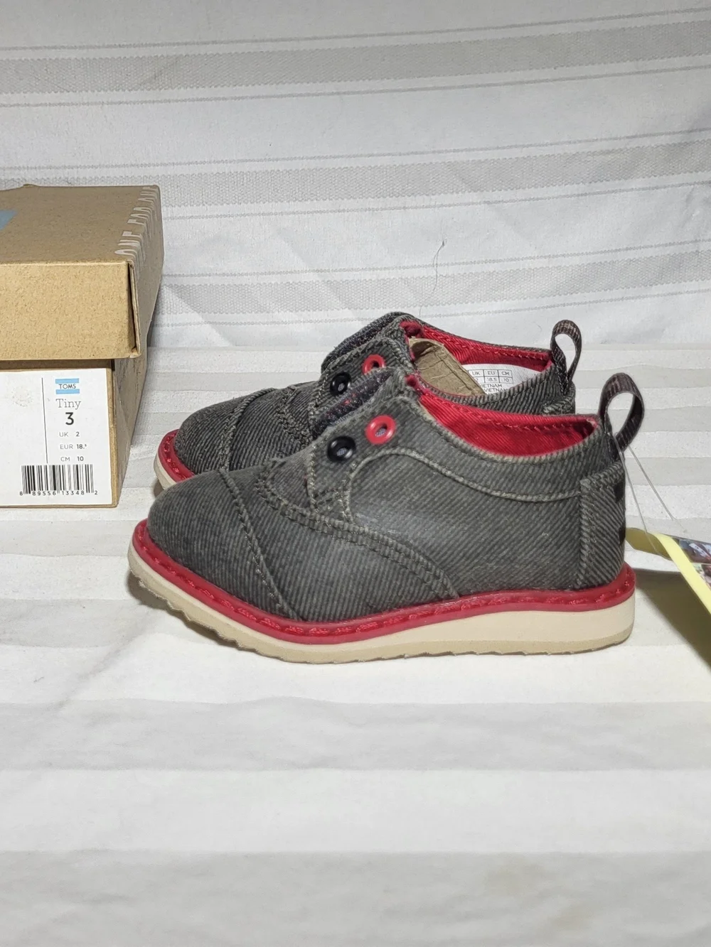 TOMS Ash Twill Tiny Brogue Shoes with Red Trim